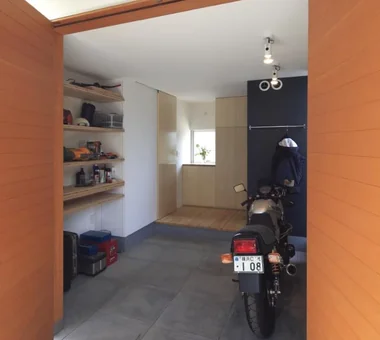 House Y in Komae｜Homes with Scenic Views｜Entrance hall｜Custom-built house