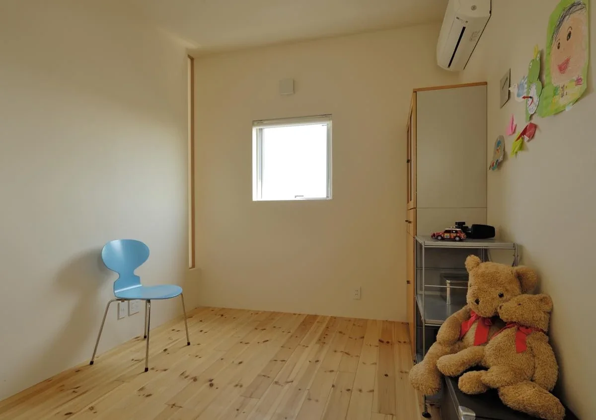 茅ヶ崎の家 + Max Clean Studio