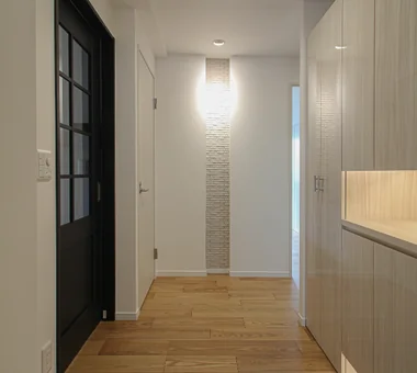猫と本の家｜マンションリノベーション｜壁面本棚のある家｜注文住宅