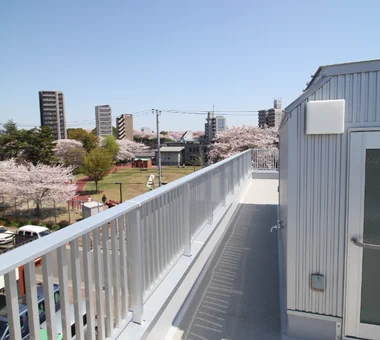 桜と中庭の家｜景色を望む家｜注文住宅｜テラス