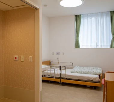 老健施設：介護老人保健施設の増築｜白と光と介護｜プロジェクト