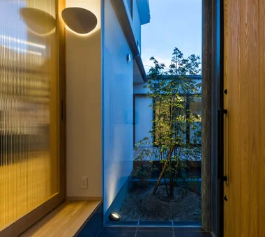 Residence in Kurashiki｜Homes with Innovative Storage Solutions｜Custom-built house｜Entrance hall