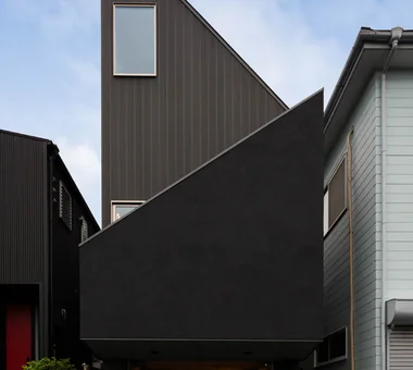 門戶厄神車庫住宅｜車庫住宅｜房屋導覽｜客製化住宅