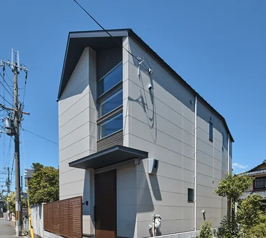 下鴨住宅｜設有壁面書架的住宅｜客製化住宅｜外觀