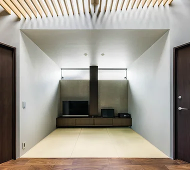 Garage House in Higashi-Osaka｜Modern Residences｜Room Tour｜Custom-built house