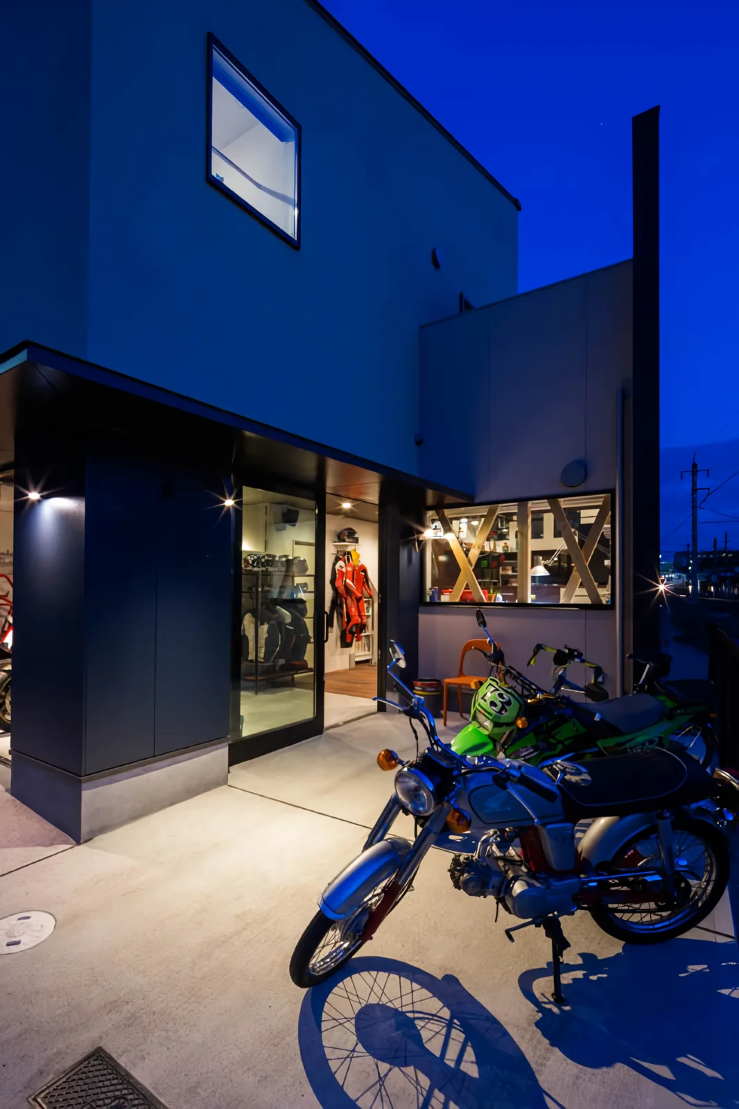 Garage House in Kyotanabe