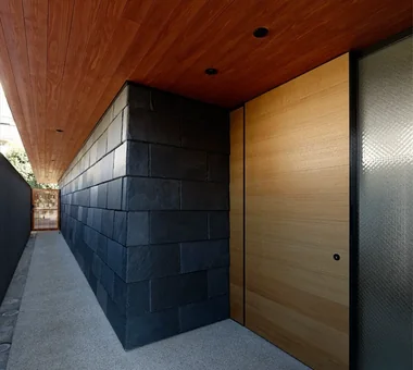 Message from the sky｜A House with Art｜Approach｜Custom-built house