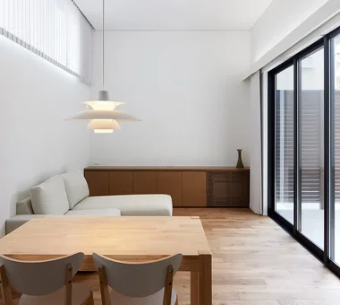 M/M 住宅｜附設家庭劇院的住宅｜房屋導覽｜客製化住宅