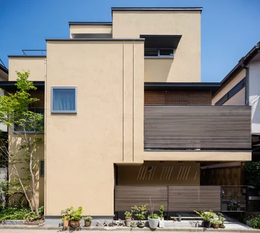上馬の住まい｜アンティーク好きの家｜注文住宅｜外観