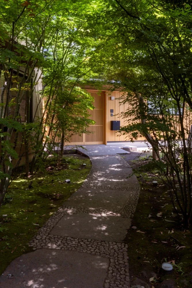 東京四谷総鎮守 須賀神社社務所－Suga Shrine－