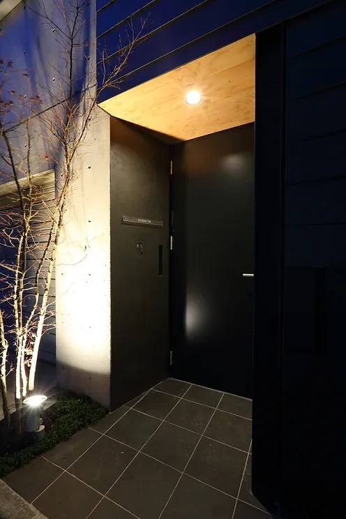 Garage House in Yashio