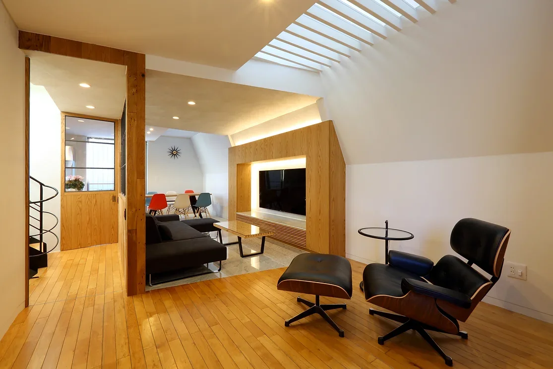 Garage House in Yashio