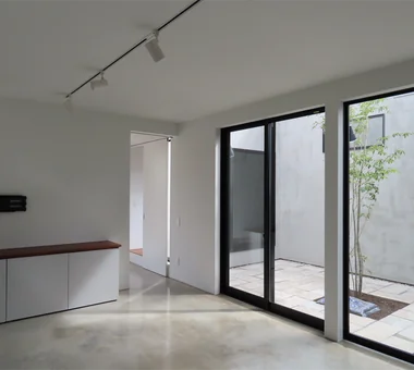 House of Earthen Floor and Cloister｜Custom-built house｜LDK
