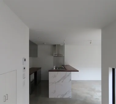 House of Earthen Floor and Cloister｜Custom-built house｜Kitchen