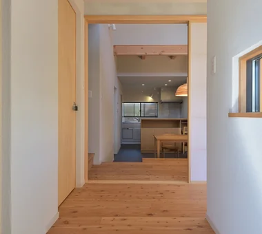 旗竿地之家｜房屋導覽｜客製化住宅