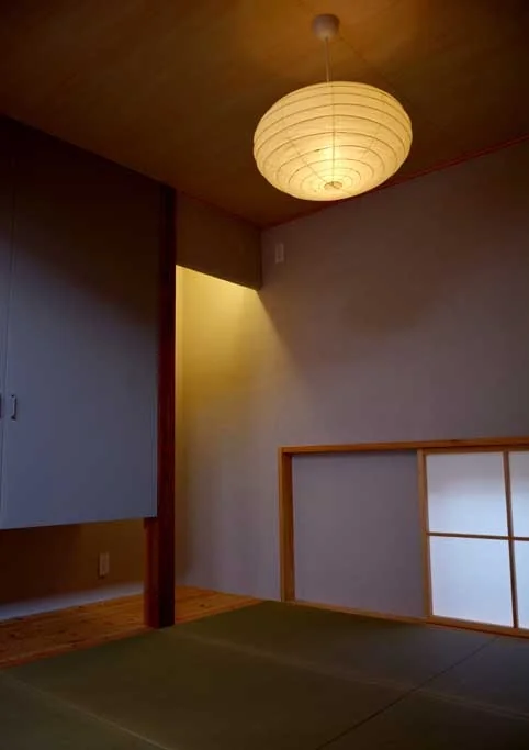 旗竿地の家