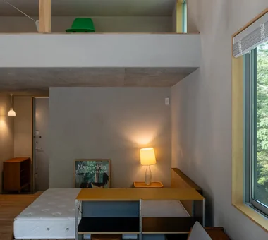 傾斜地上的小型單層住宅｜房屋導覽｜客製化住宅
