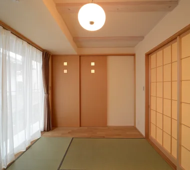 クジラ屋根の家｜注文住宅