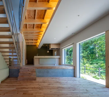 House Opening to the Forest｜Custom-built house｜LDK
