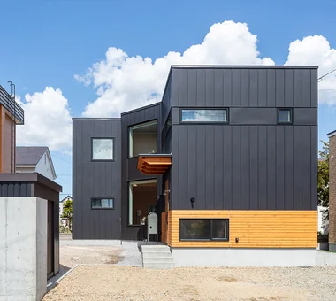 PARALLEL｜Homes Designed for Living with Cats｜Custom-built house｜Exterior
