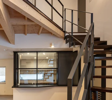 PARALLEL｜Sustainable Homes｜Custom-built house｜Stairs