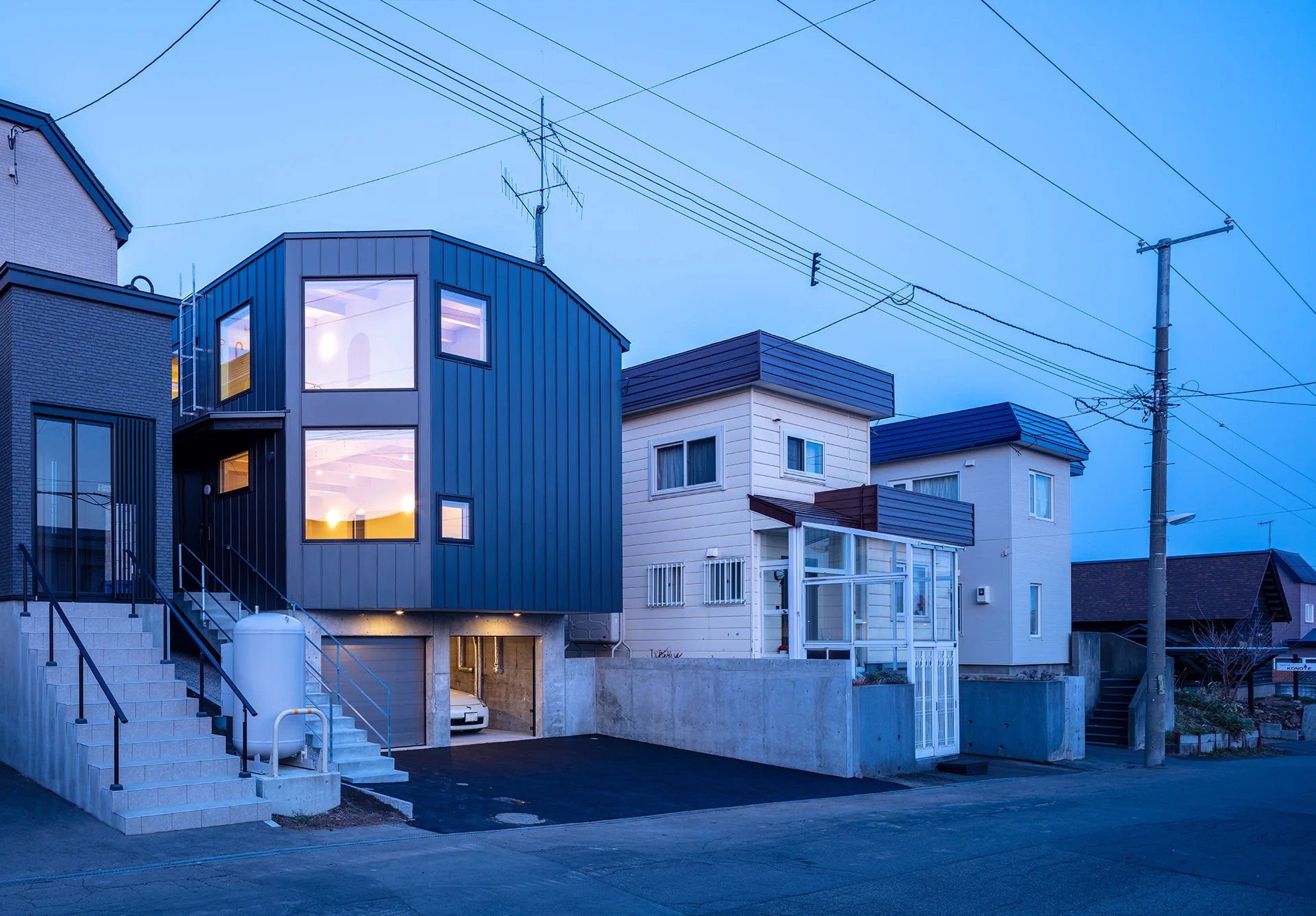 斜光車庫住宅