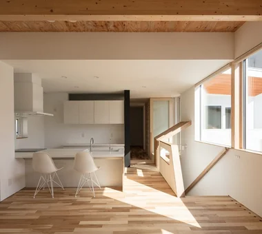 House at a T-intersection｜Homes Designed for Living with Dogs｜Custom-built house｜LDK