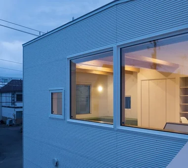 House at a T-intersection｜Homes Designed for Living with Dogs｜Custom-built house｜Exterior