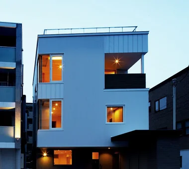 双空之家｜引入自然光的住宅｜房屋参观｜定制住宅